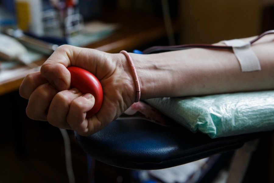 Honorowy krwiodawca pojedzie pociągiem za złotówkę